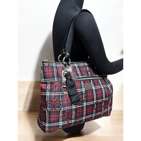 Coach 18713 Poppy Signature Tartan Glam Tote & Matching Wristlet - Picture 9 of 12